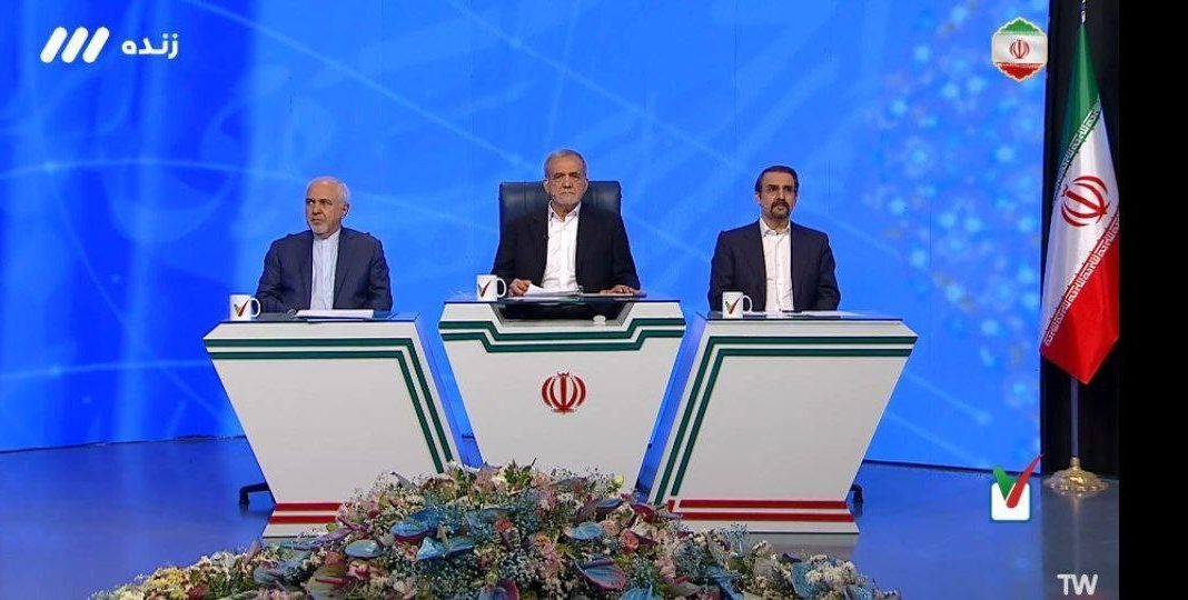 پزشکیان در میزگرد سیاسی گفت:  با تحریم شاید بشود زنده ماند اما نمی‌شود پیشرفت کرد.